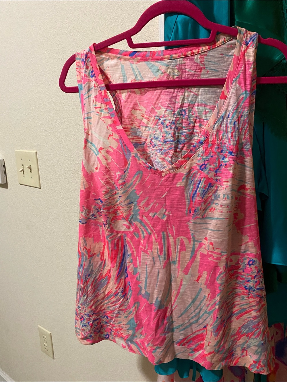 Lilly Pulitzer Pink Multicolor Abstract V-Neck Tank